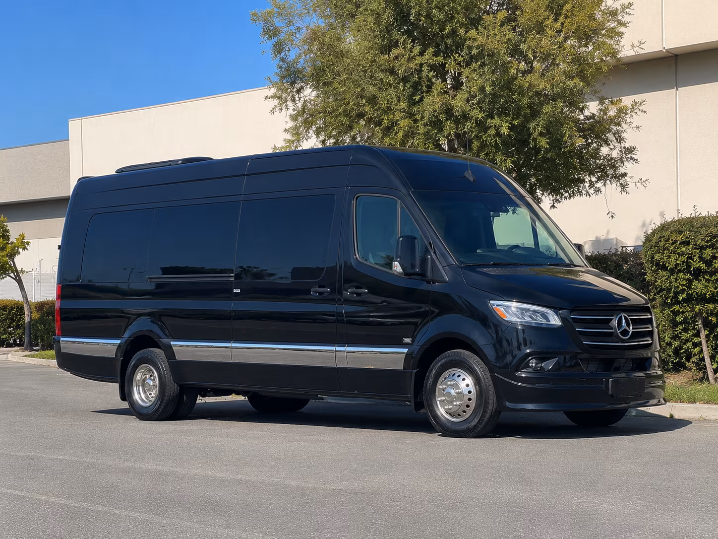 book the perfect ride for your next airport transfer 4