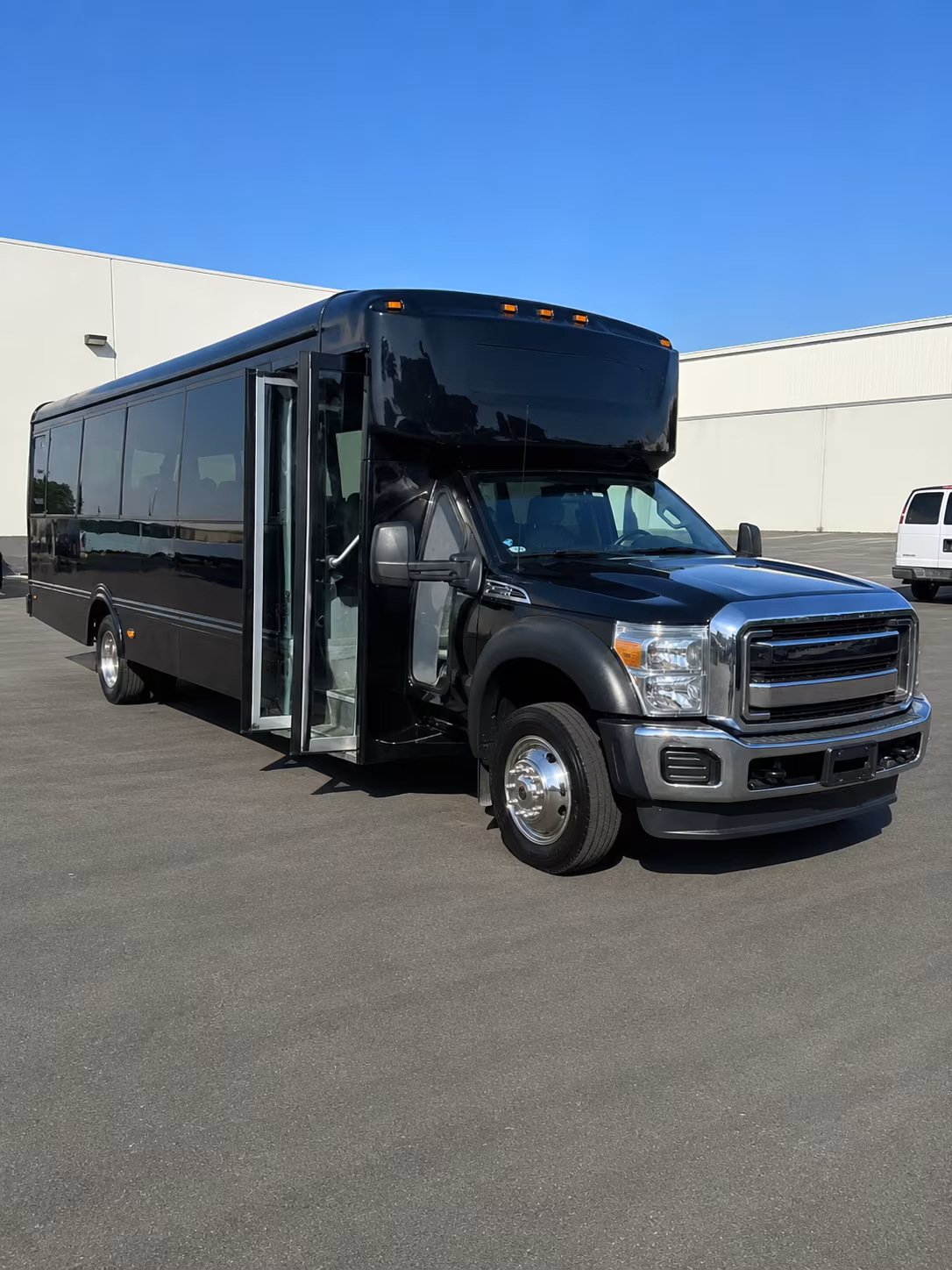 st petersburg concert party bus rental